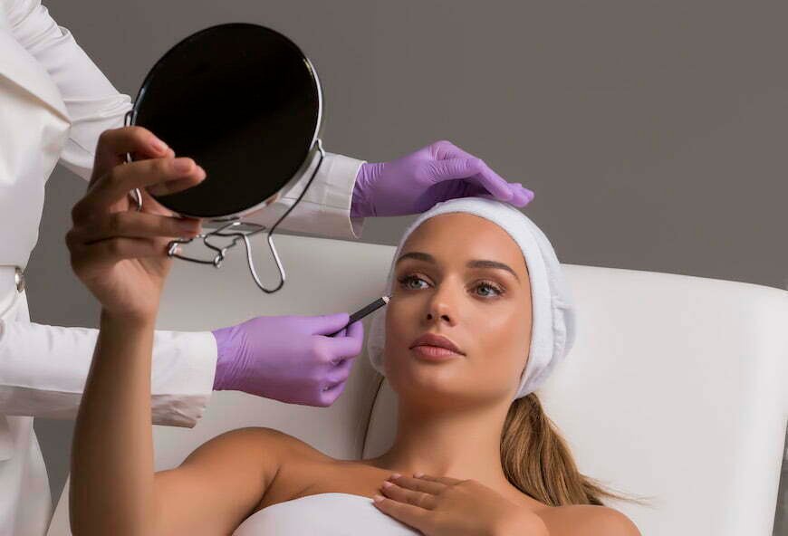 Great benefits of Dermal Fillers in aesthetic dermatology - dermal fillers improve different skin concerns like wrinkles, loss of volume and lack of definition.