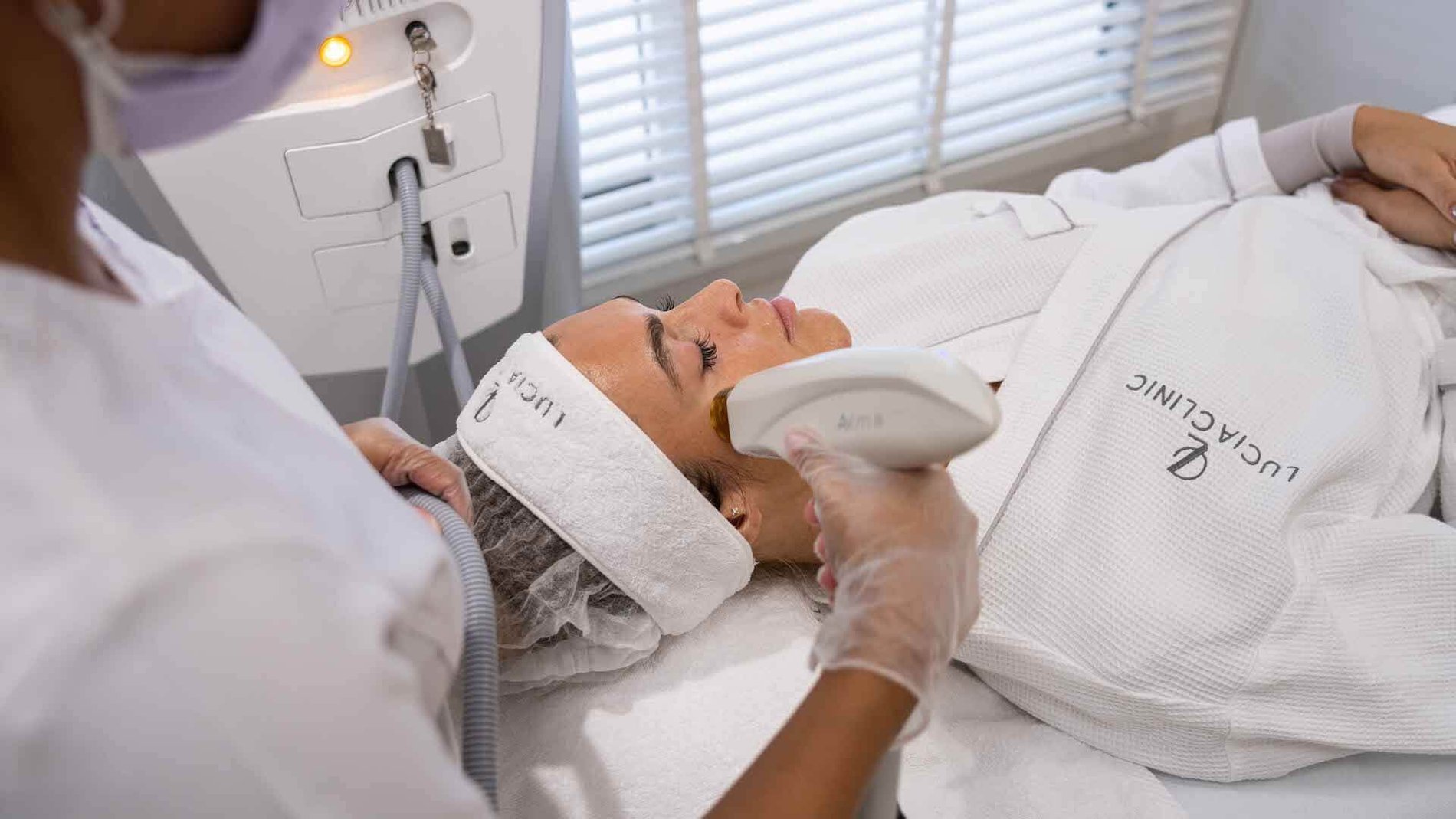 Accent Prime for the face contouring and skin resurfacing - improve facial contours or make your skin tone and texture more even and smooth without downtime.