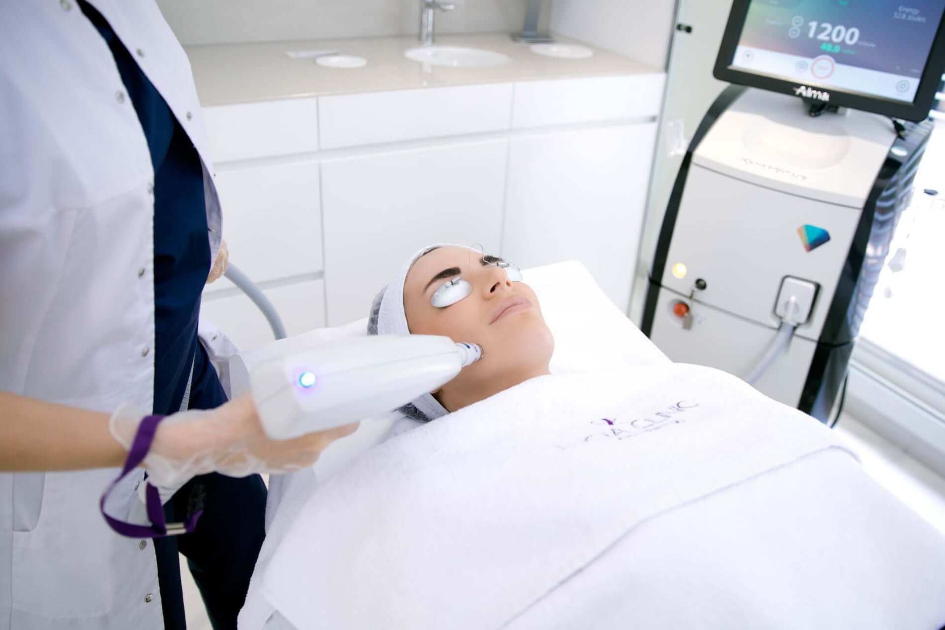 ClearLift, anti-aging facial rejuvenation laser procedure - firm the skin, reduce fine lines and wrinkles and improve pigmentation with this advanced treatment.