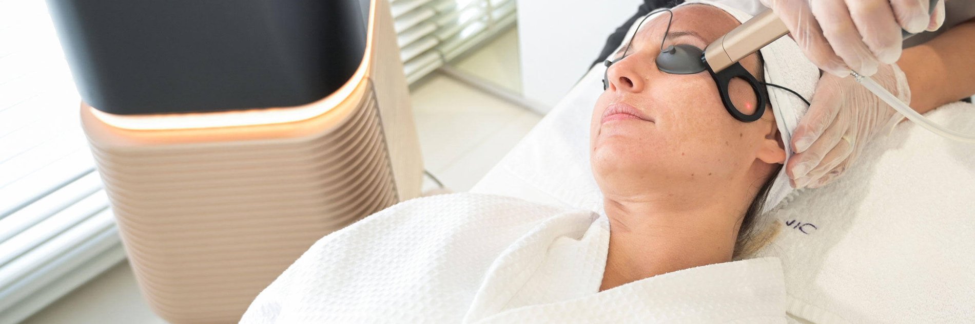 Effective and customized Acne scar removal treatments